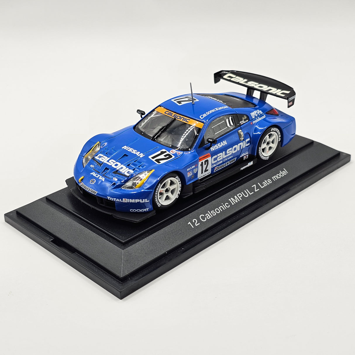 EBBRO Nissan Z No. 12 Calsonic Impul Late Version Super GT GT500 2004 1/43 Scale