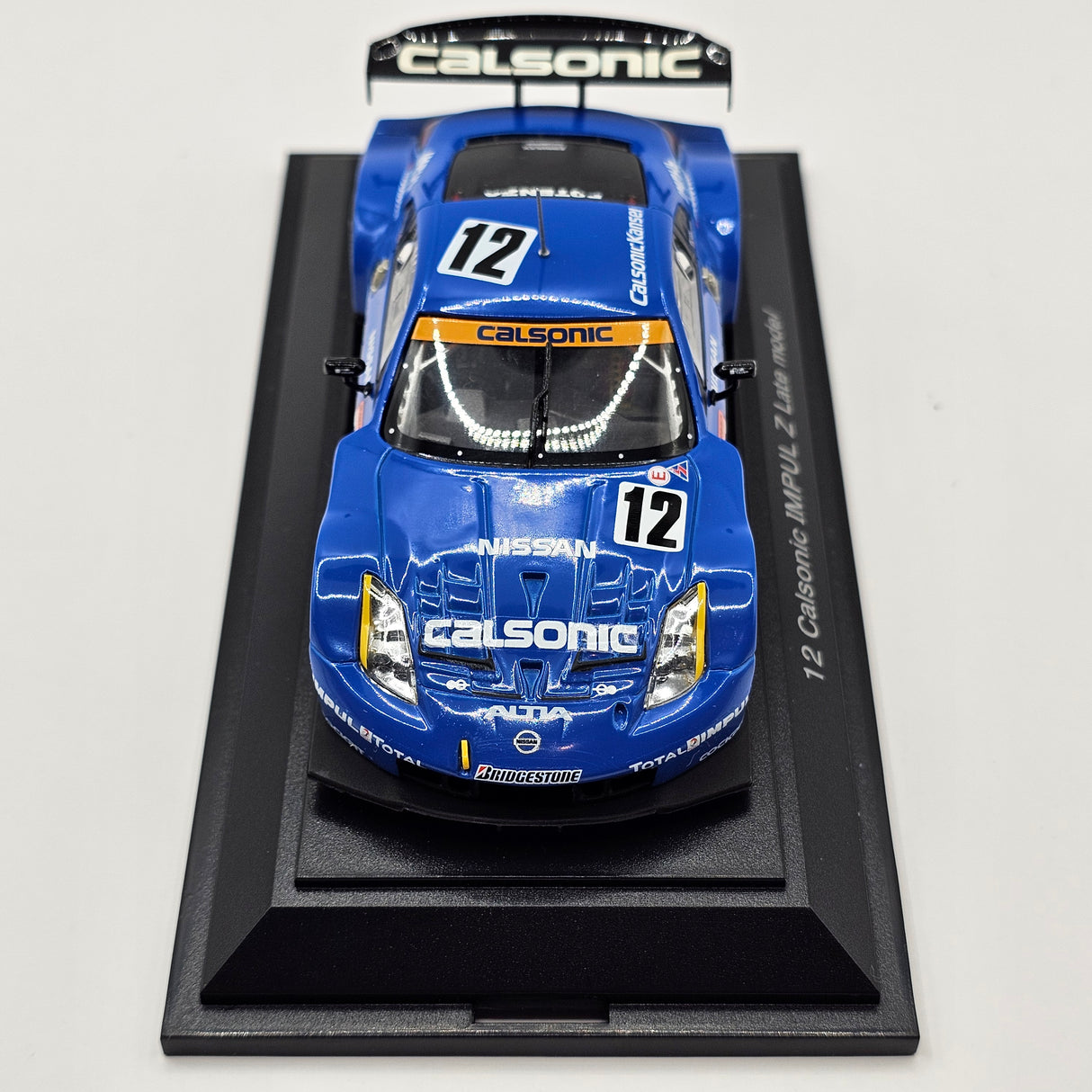 EBBRO Nissan Z No. 12 Calsonic Impul Late Version Super GT GT500 2004 1/43 Scale