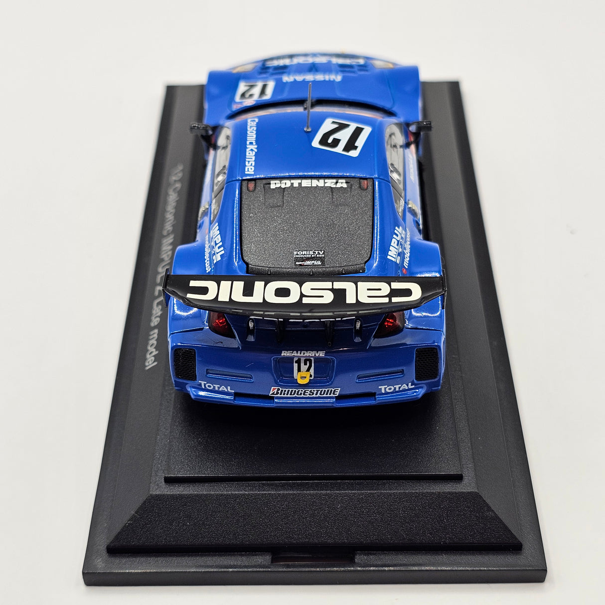 EBBRO Nissan Z No. 12 Calsonic Impul Late Version Super GT GT500 2004 1/43 Scale