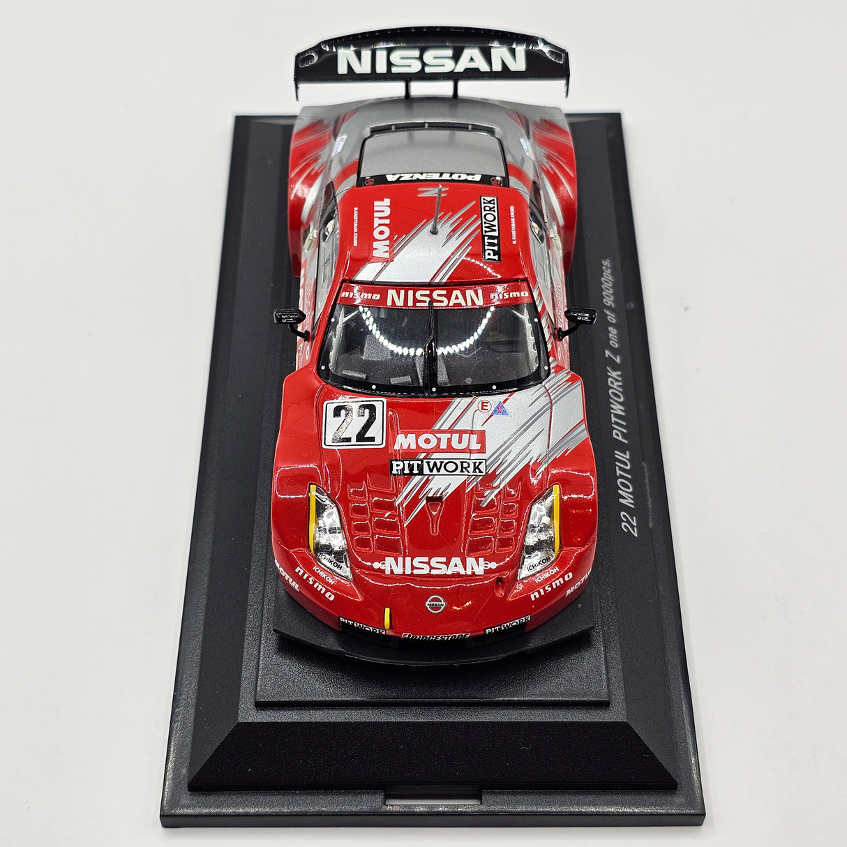 EBBRO Nissan #22 Nismo Motul Pitwork Z JGTC 2004 GT500 1/43 Scale