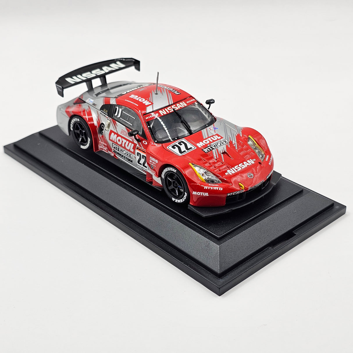 EBBRO Nissan #22 Nismo Motul Pitwork Z JGTC 2004 GT500 1/43 Scale
