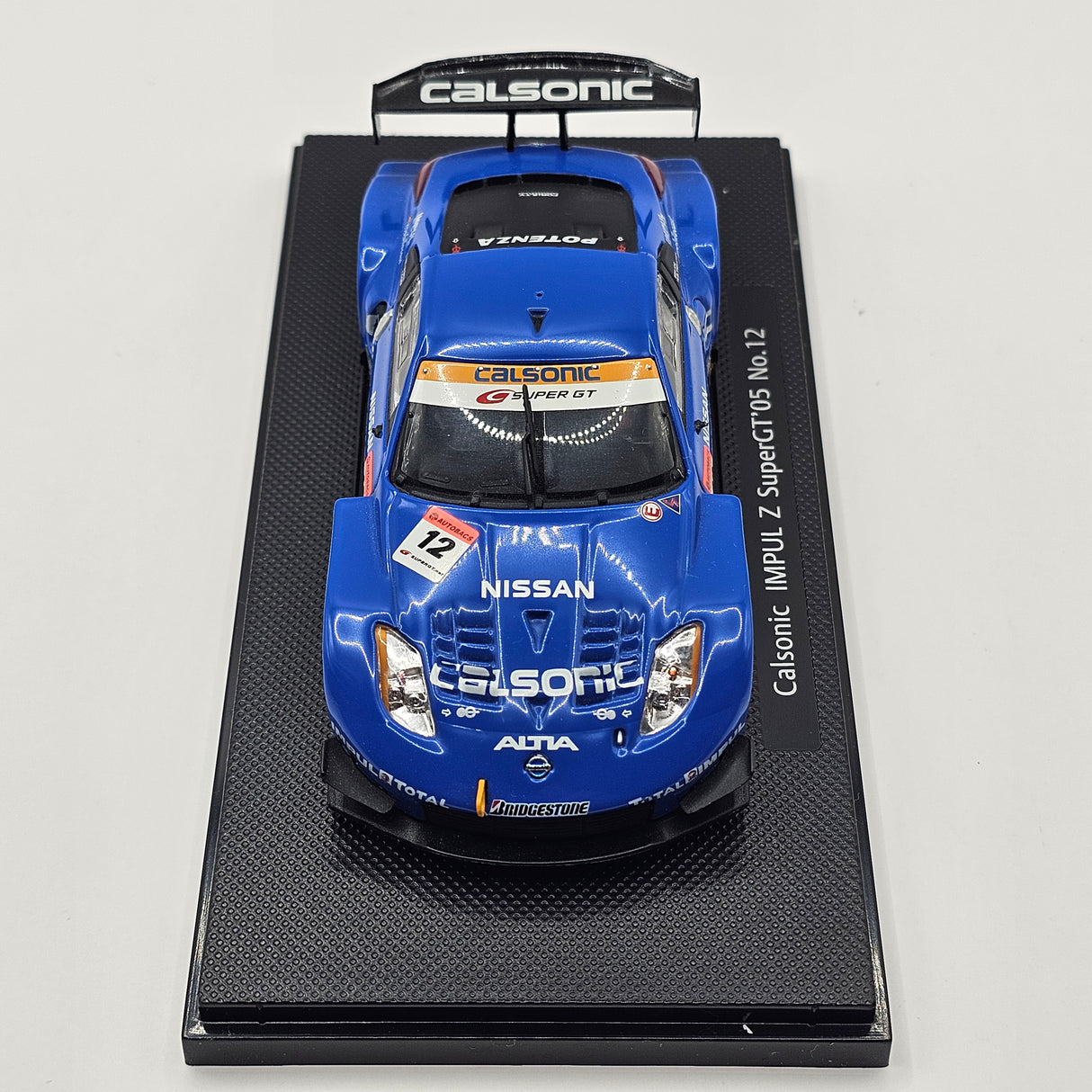 EBBRO Nissan Z #12 Calsonic Team Impul Super GT 2005 GT500 1/43 Scale