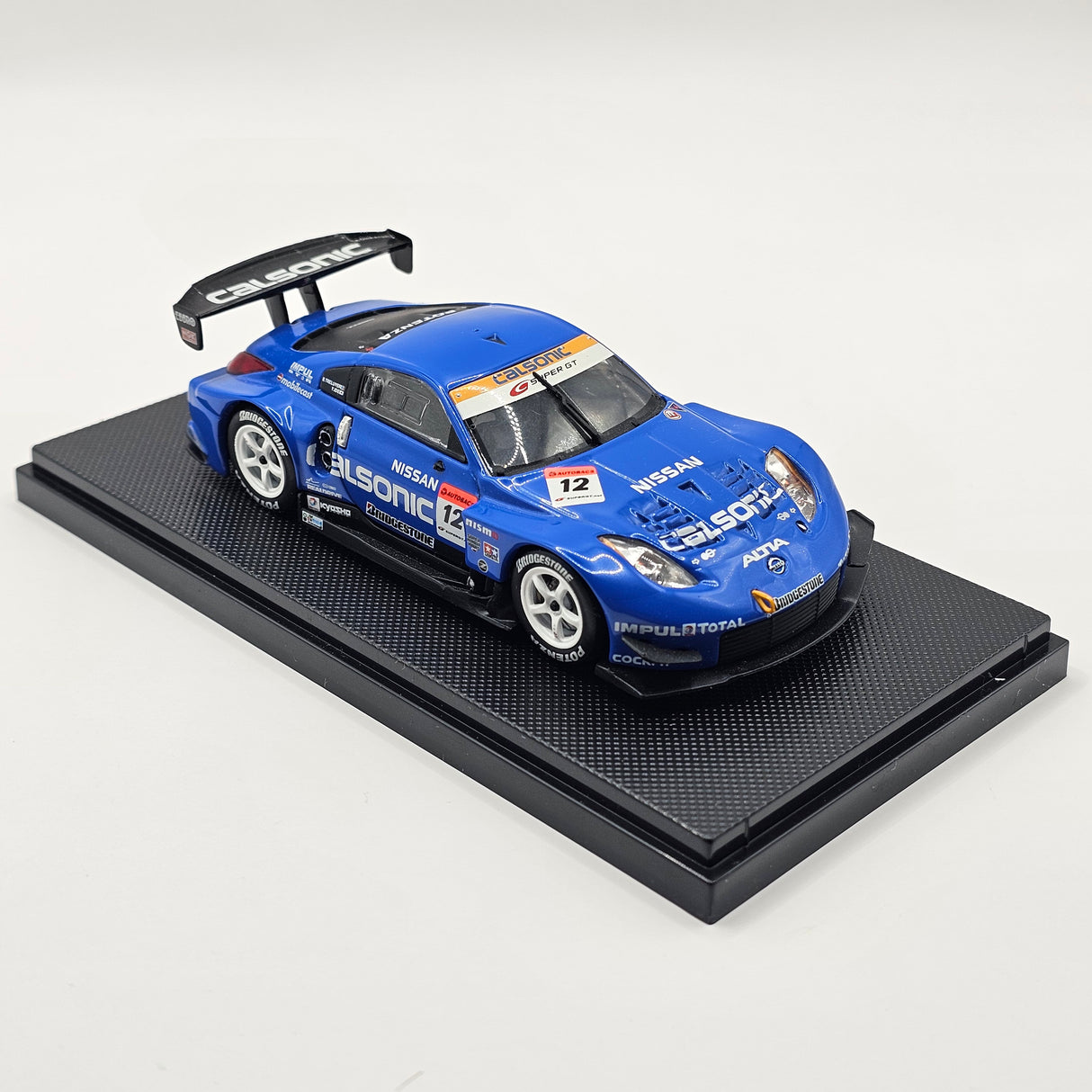EBBRO Nissan Z #12 Calsonic Team Impul Super GT 2005 GT500 1/43 Scale