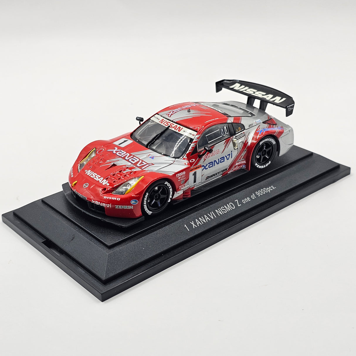 EBBRO Nissan Z #1 Xanavi Nismo JGTC 2004 GT500 1/43 Scale