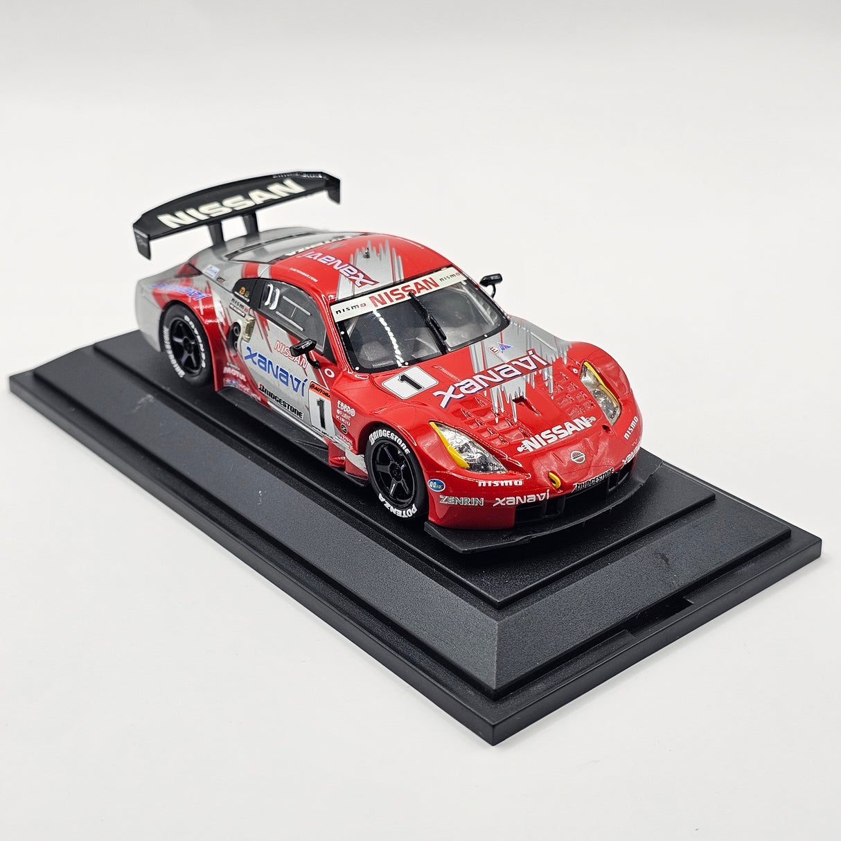 EBBRO Nissan Z #1 Xanavi Nismo JGTC 2004 GT500 1/43 Scale