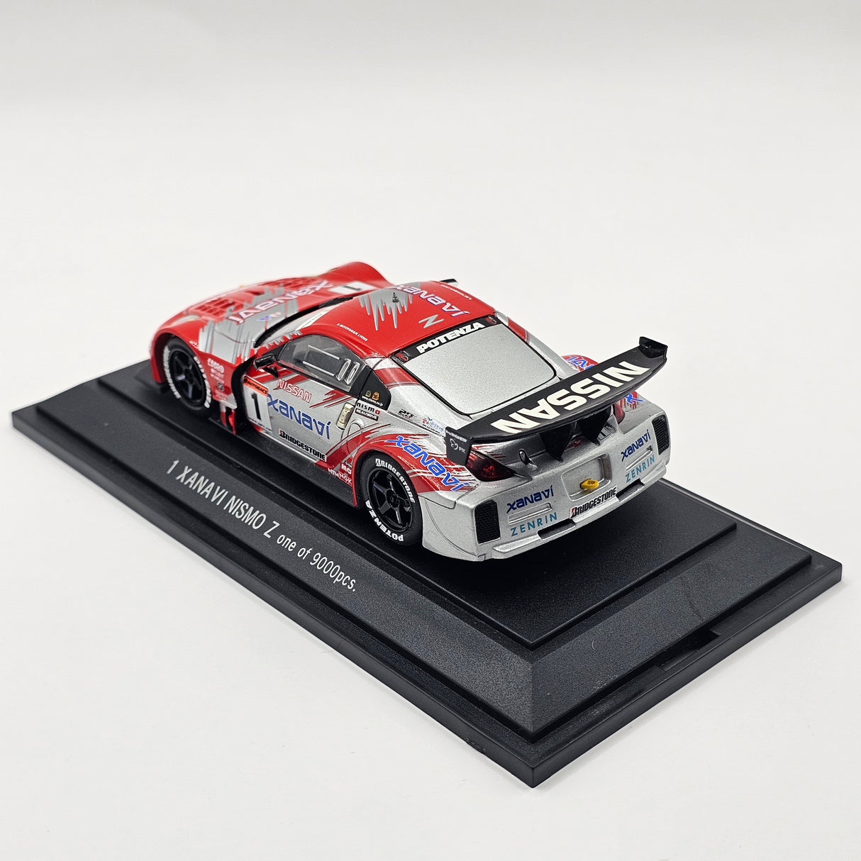 EBBRO Nissan Z #1 Xanavi Nismo JGTC 2004 GT500 1/43 Scale