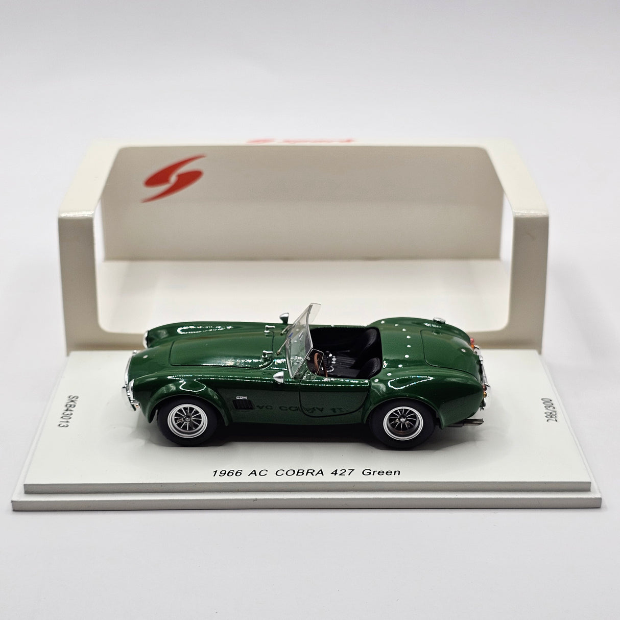 Spark AC Cobra 427 1966 Green - Kid Box JP Limited Edition 1/43 Scale