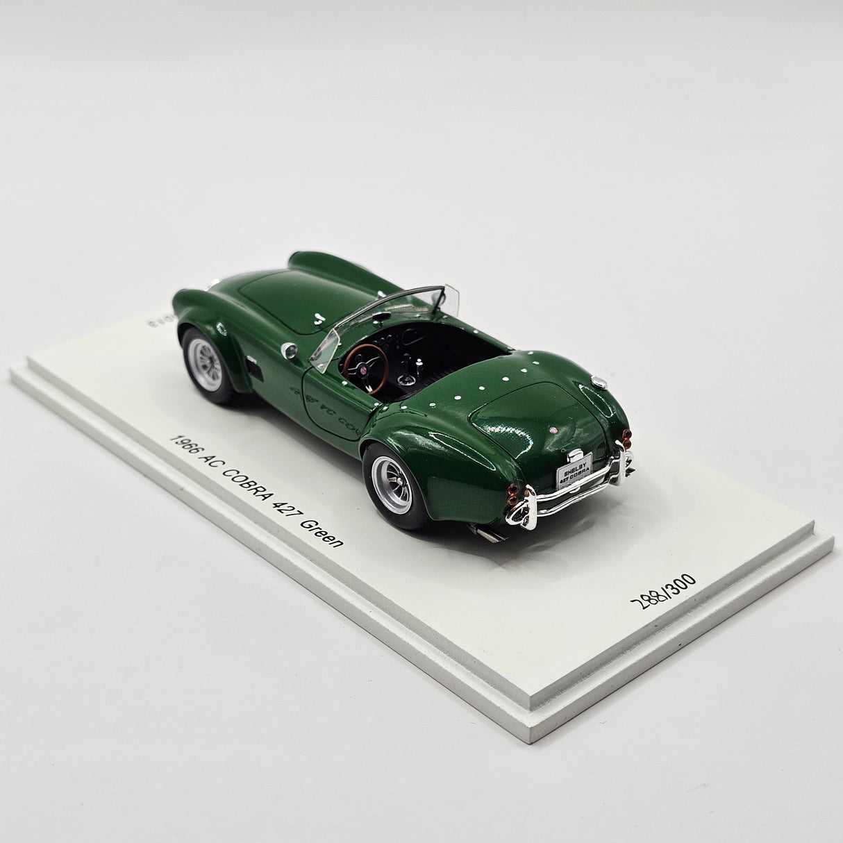 Spark AC Cobra 427 1966 Green - Kid Box JP Limited Edition 1/43 Scale