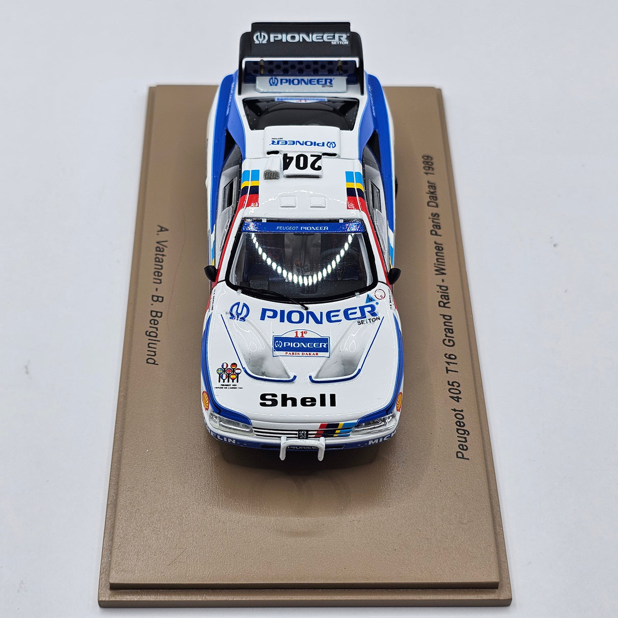 Spark Peugeot 405 T16 Raid #204 Ari Vatanen Paris Dakar Winner 1989 1/43 Scale S5616