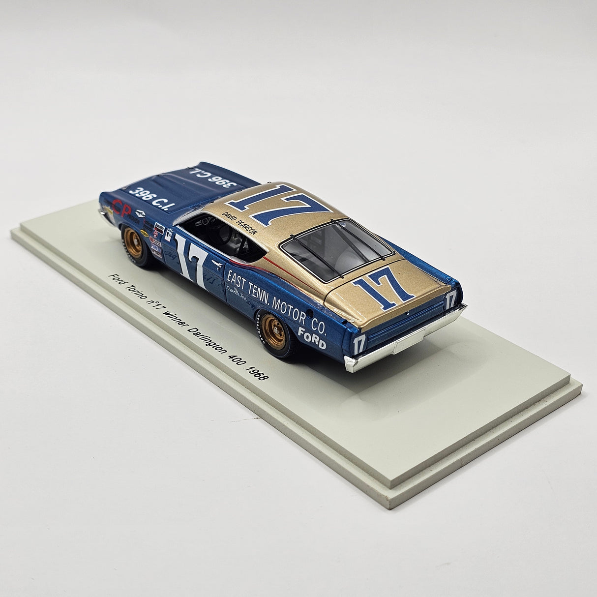 Spark Ford Torino #17 Holman Moody Racing Darlington 400 1968 Winner 1/43 Scale