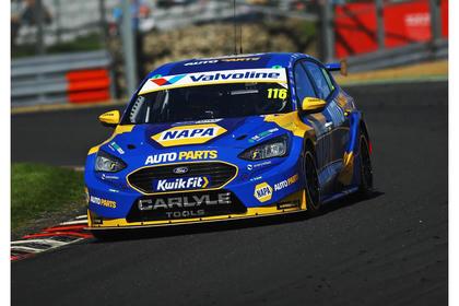 Spark Ford Focus Titanium Saloon #116 NAPA Racing UK Ashley Sutton BTCC 2026 1/43 Scale UK051