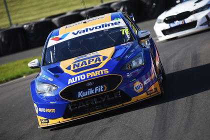 Spark Ford Focus Titanium Saloon #77 NAPA Racing UK Sam Osborne BTCC 2026 1/43 Scale UK053