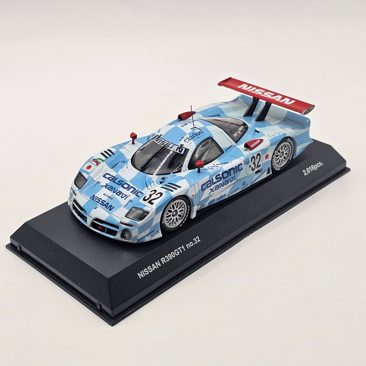 Kyosho Nissan R390 #32 Calsonic Nissan Motorsport Le Mans 24Hrs 1998 1/43 Scale