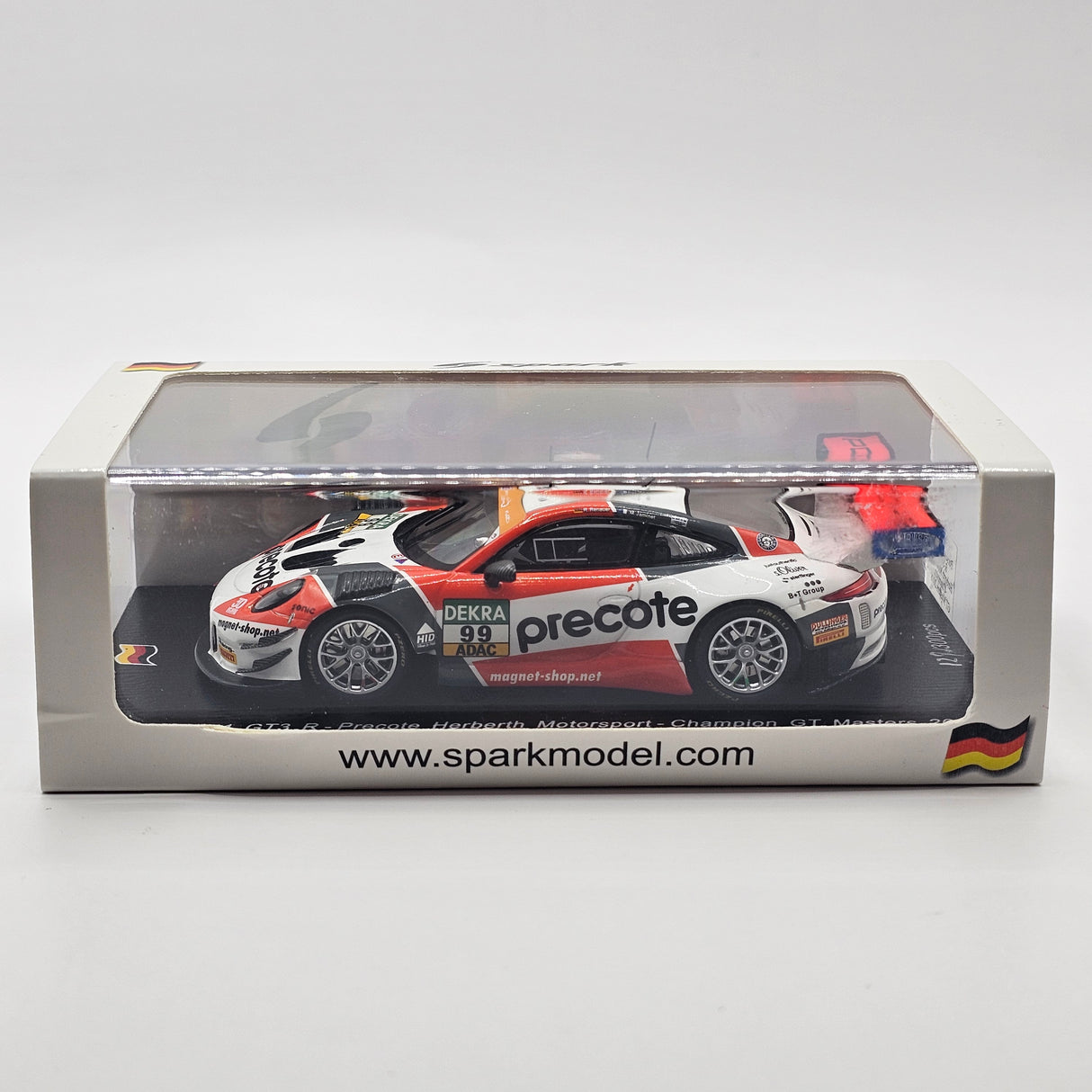 Spark Porsche 911 GT3R #99 Precote Herberth Motorsport GT Masters 2018 Champions 1/43 Scale