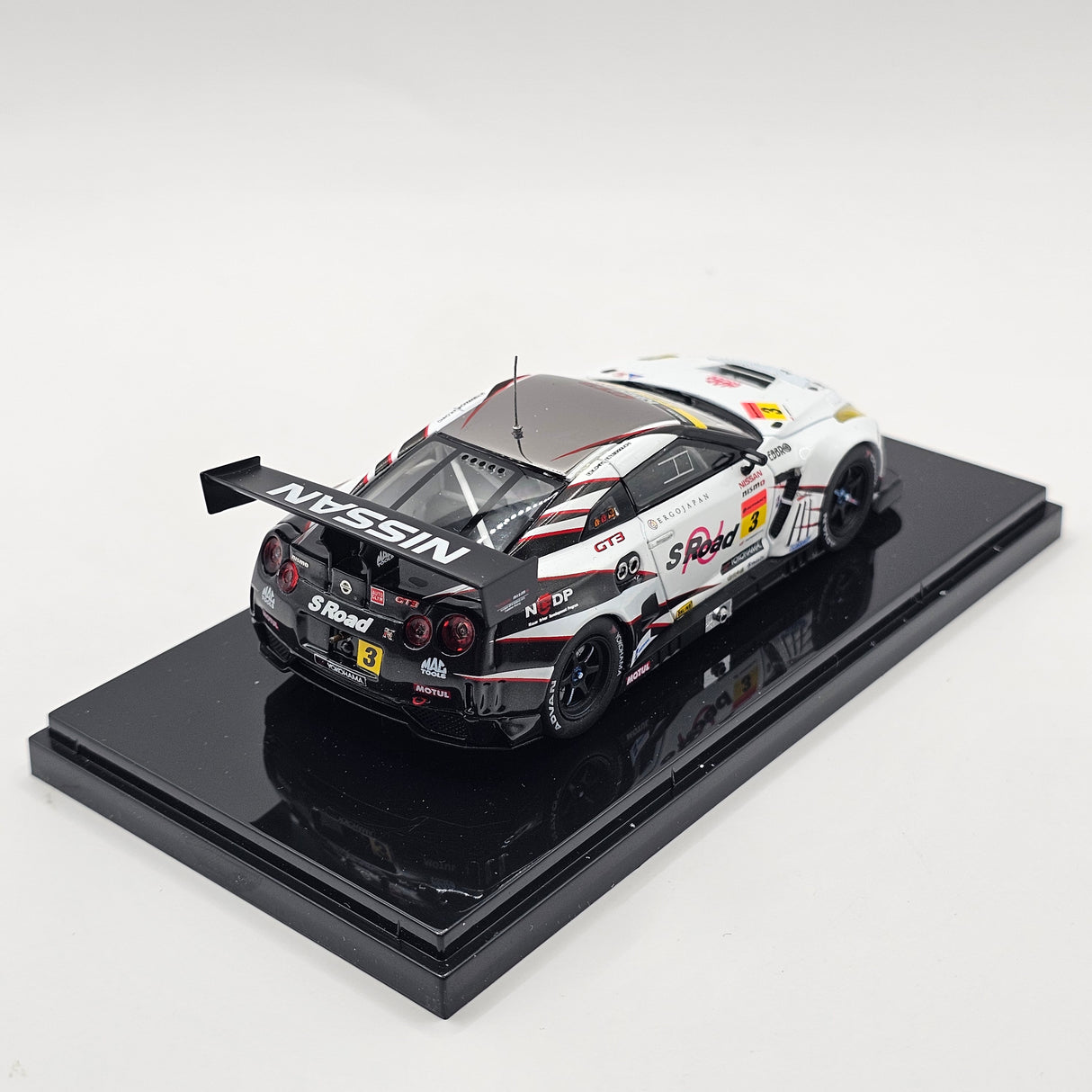EBBRO Nissan GT-R #3 S-Road NDDP Super GT GT300 2012 1/43 Scale
