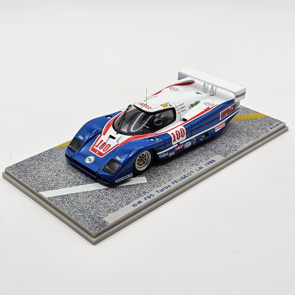 Spark Bizarre Peugeot P85 Turbo #100 Le Mans 1986 1/43 Scale BZ391
