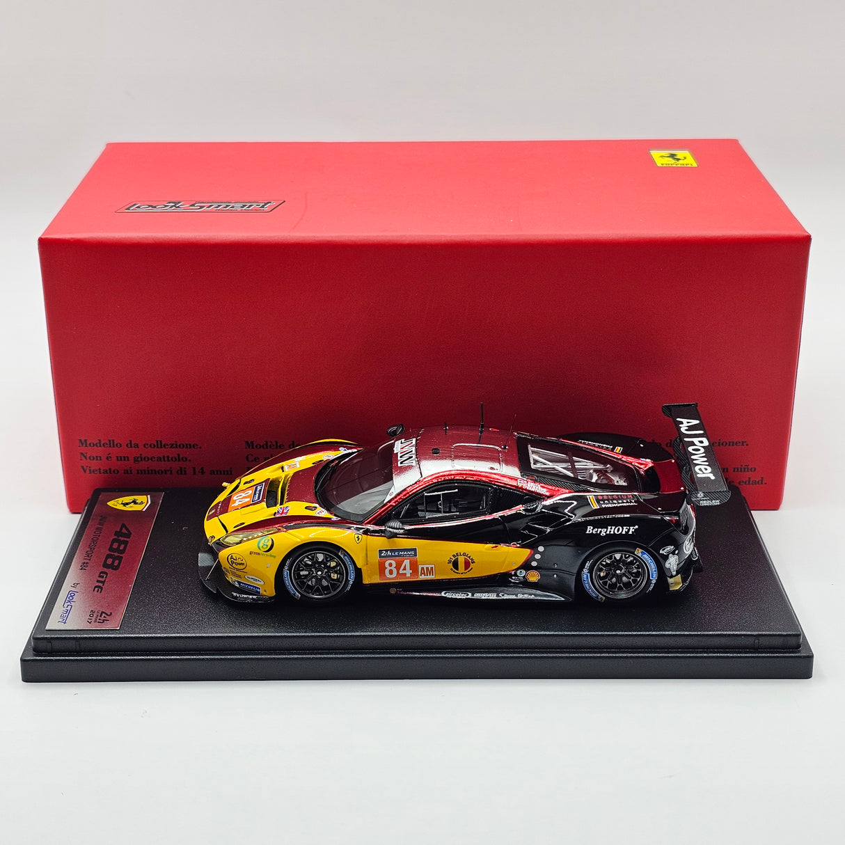 Looksmart Ferrari 488 GTE #84 JMW Motorsport Class Winner 24Hrs Le Mans 2017 1/43 Scale