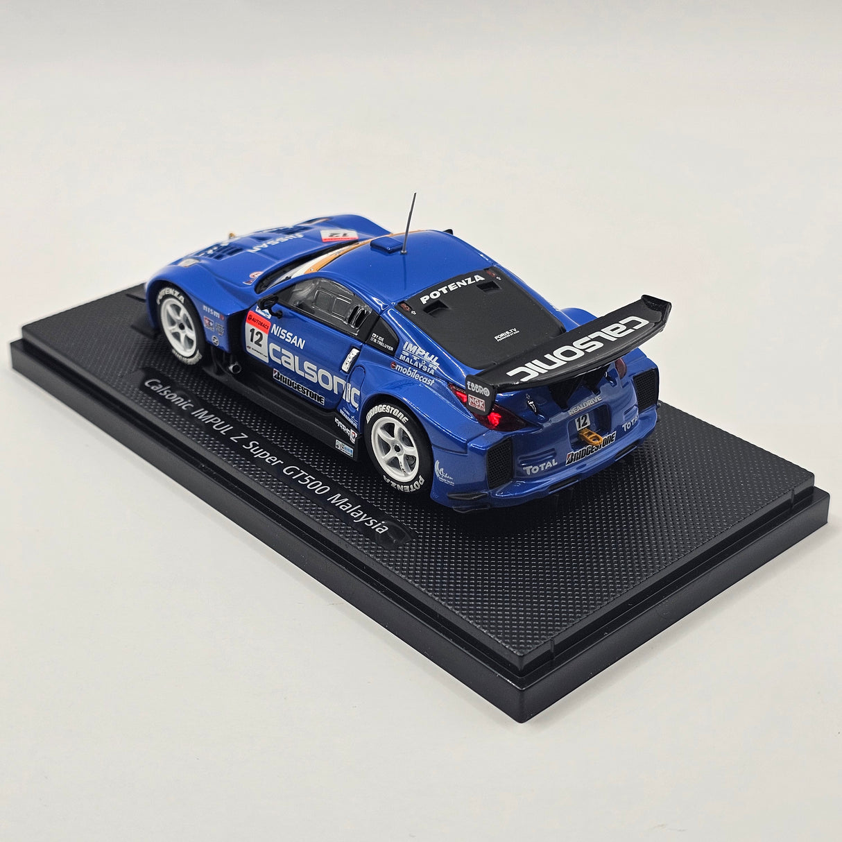EBBRO Nissan Z #12 Calsonic Impul Super GT GT500 2005 Malaysia 1/43 Scale