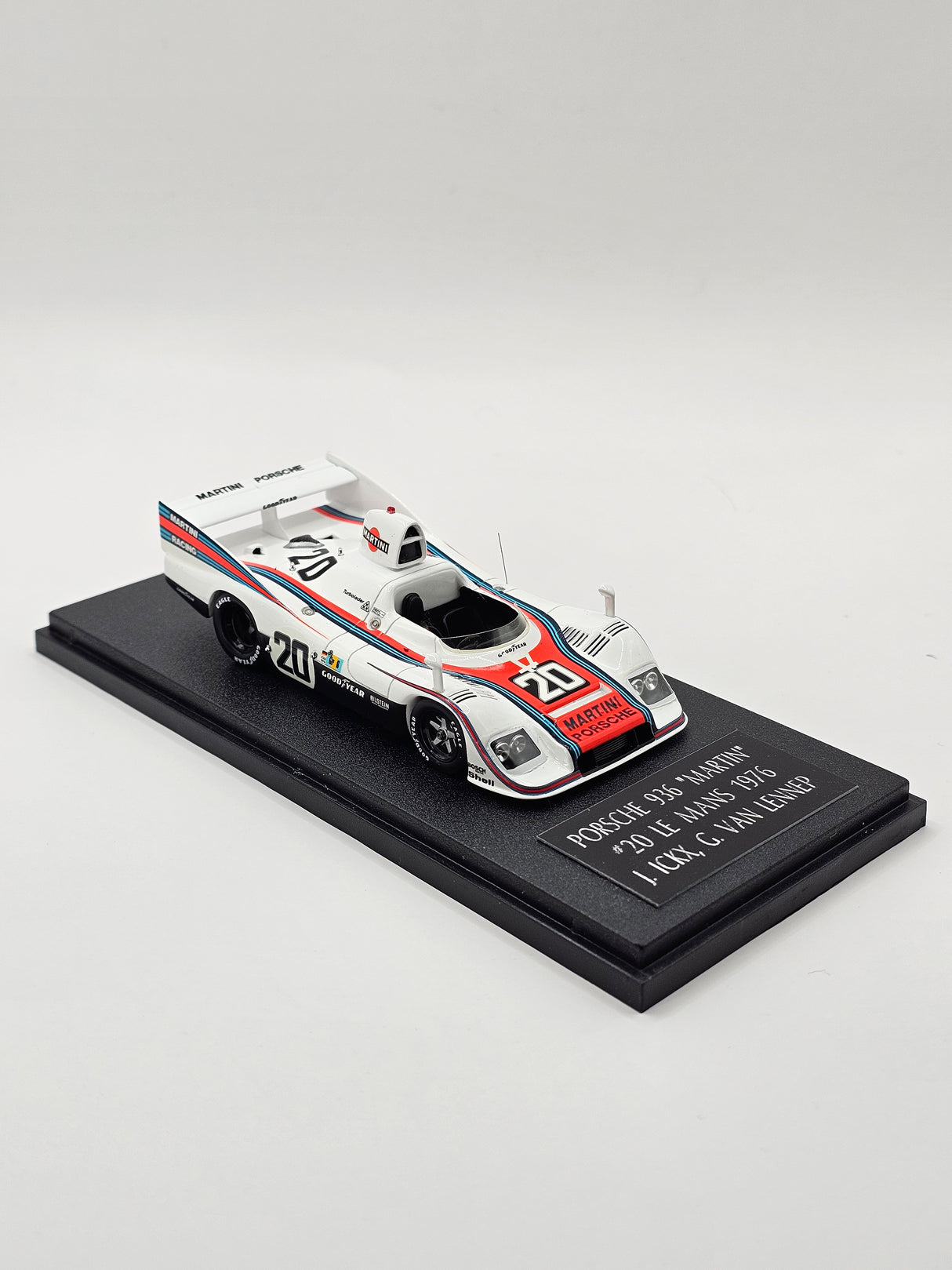 Spark Porsche 936 #20 Martini Racing Porsche Winner 24Hrs Le Mans 1976 1/43 Scale