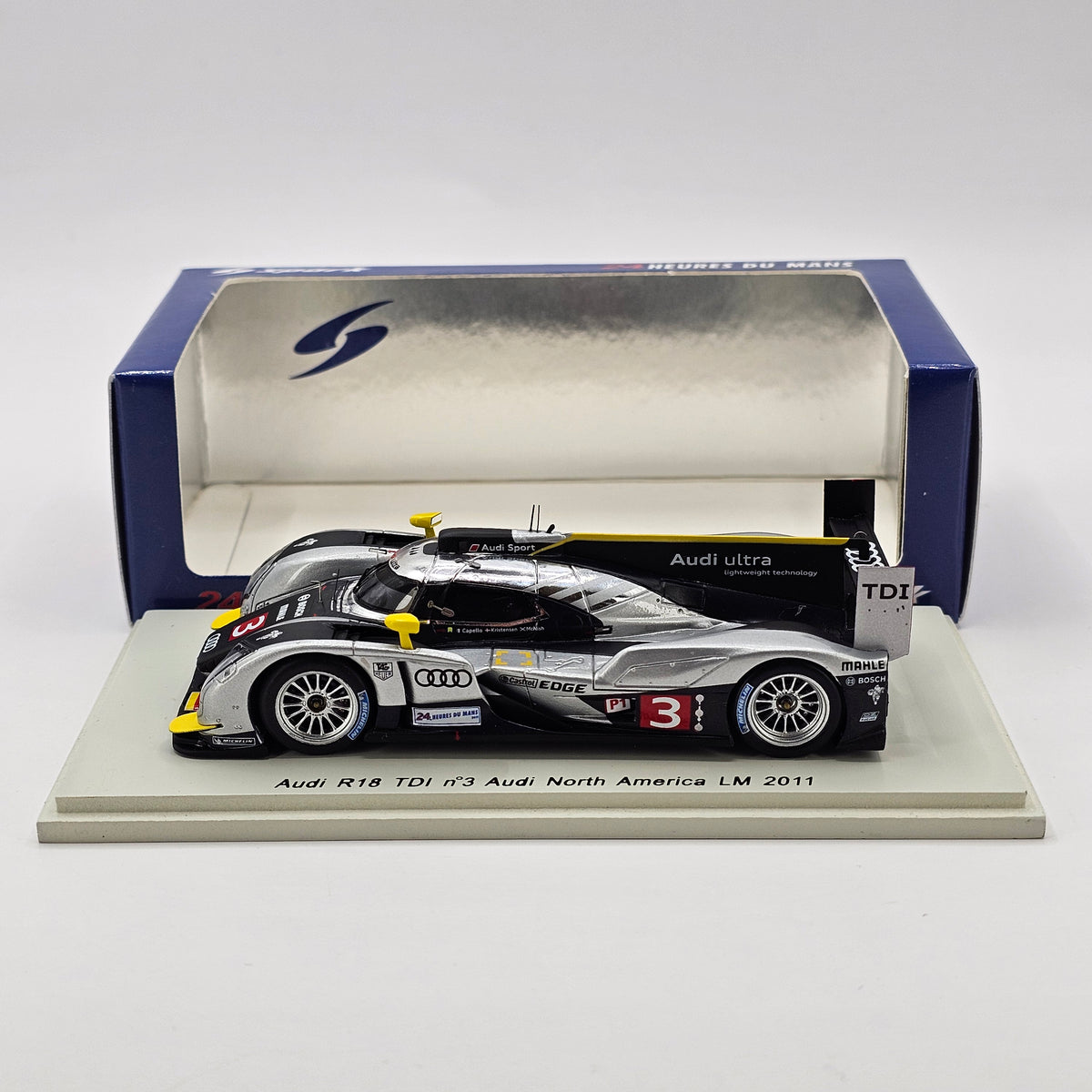 Spark Audi R18 TDI #3 Audi North America Le Mans 2011 1/43 Scale S2517