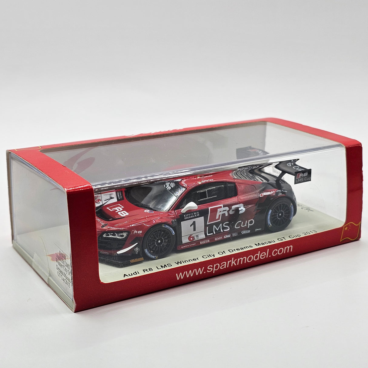 Spark Audi R8 LMS #1 Edoardo Mortara Winner City of Dreams Macau GT Cup 2013 1/43 Scale