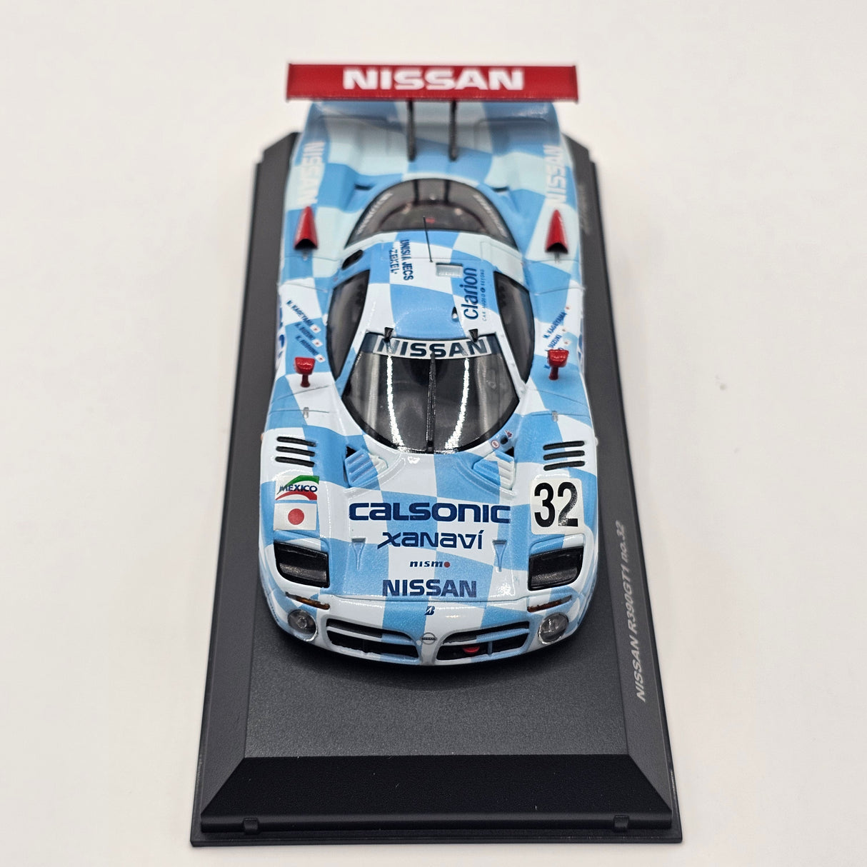 Kyosho Nissan R390 #32 Calsonic Nissan Motorsport Le Mans 24Hrs 1998 1/43 Scale
