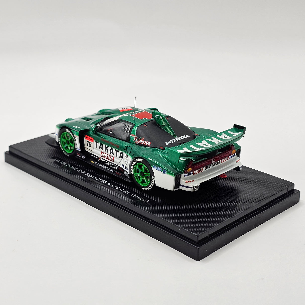EBBRO Honda NSX GT500 #18 Takata Dome Racing Super GT 2005 (Late) 1/43 Scale