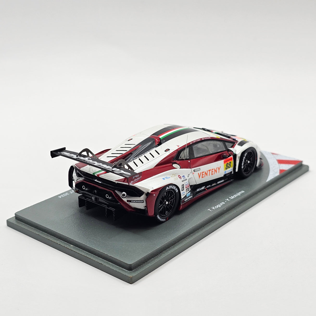 Spark Lamborghini Huracán GT3 Evo 2 #88 JLOC Super GT GT300 2024 Champion 1/43 Scale