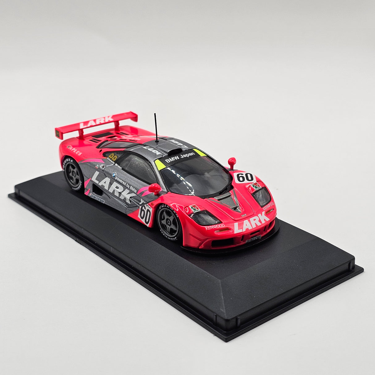 Minichamps McLaren F1 GTR #60 Team Lark McLaren JGTC GT500 1996 1/43 Scale