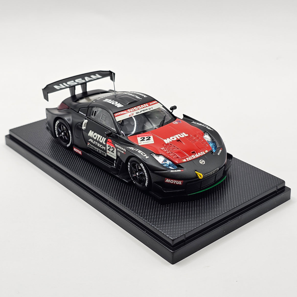 EBBRO Nissan Z #22 Motul Autech Test Car Super GT GT500 2006 1/43 Scale