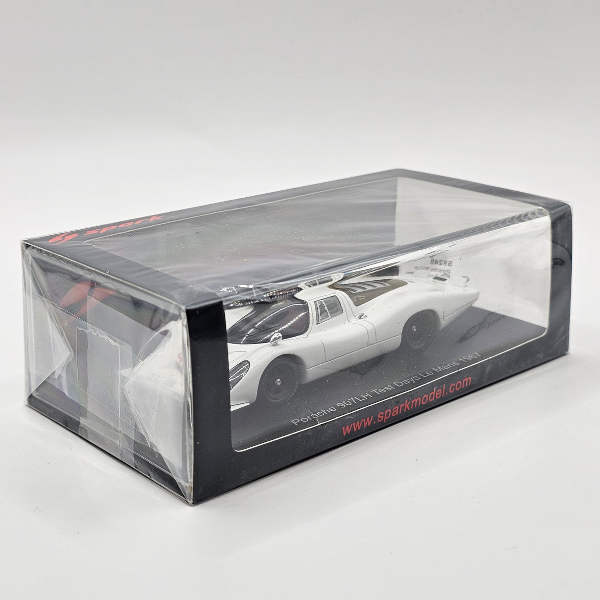 Spark Porsche 907/6L #40 Porsche System Engineering Test Le Mans 1967 1/43 Scale