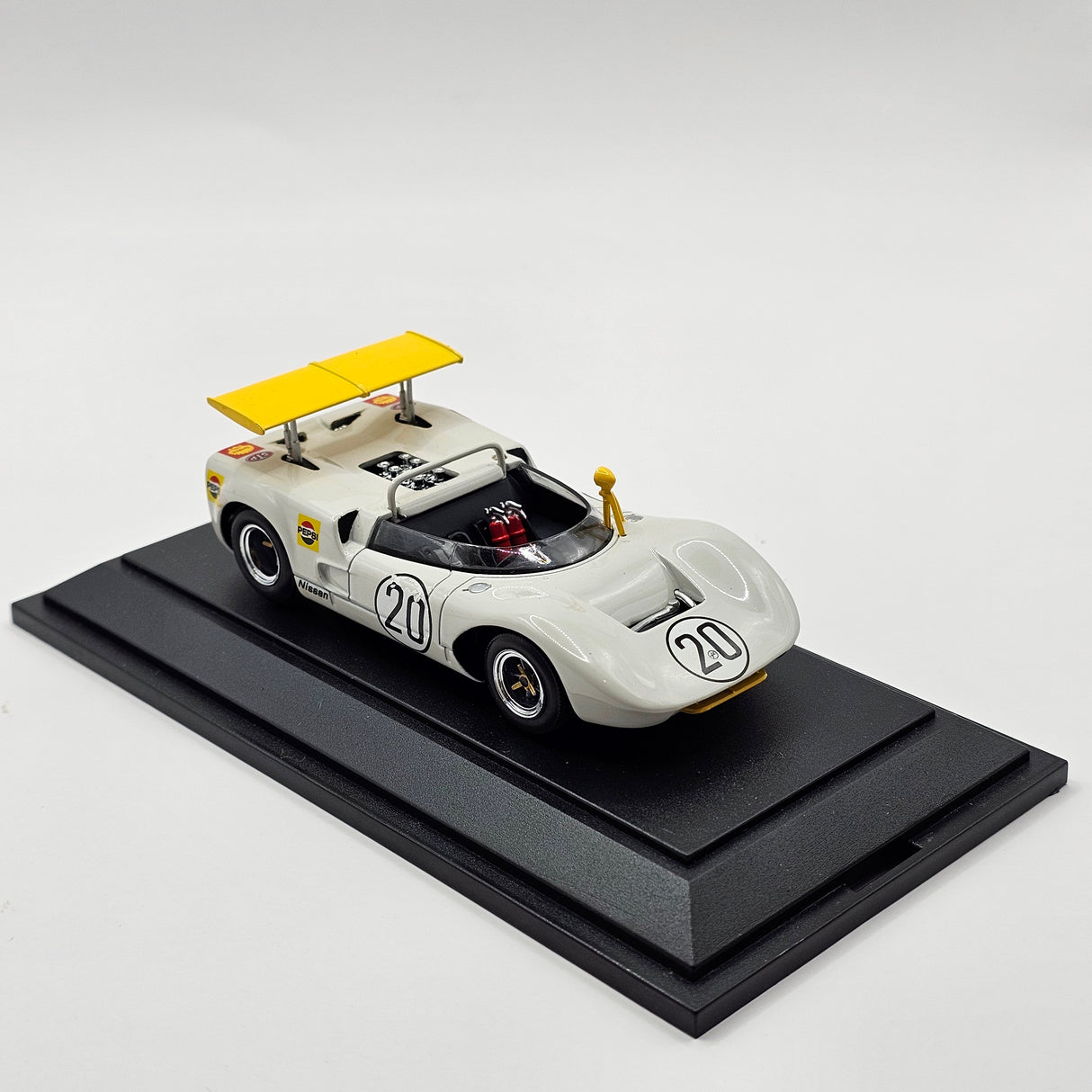 EBBRO Nissan R381 #20 Nissan Motor Co. 1968 Japan Grand Prix (GP race) 1/43 Scale