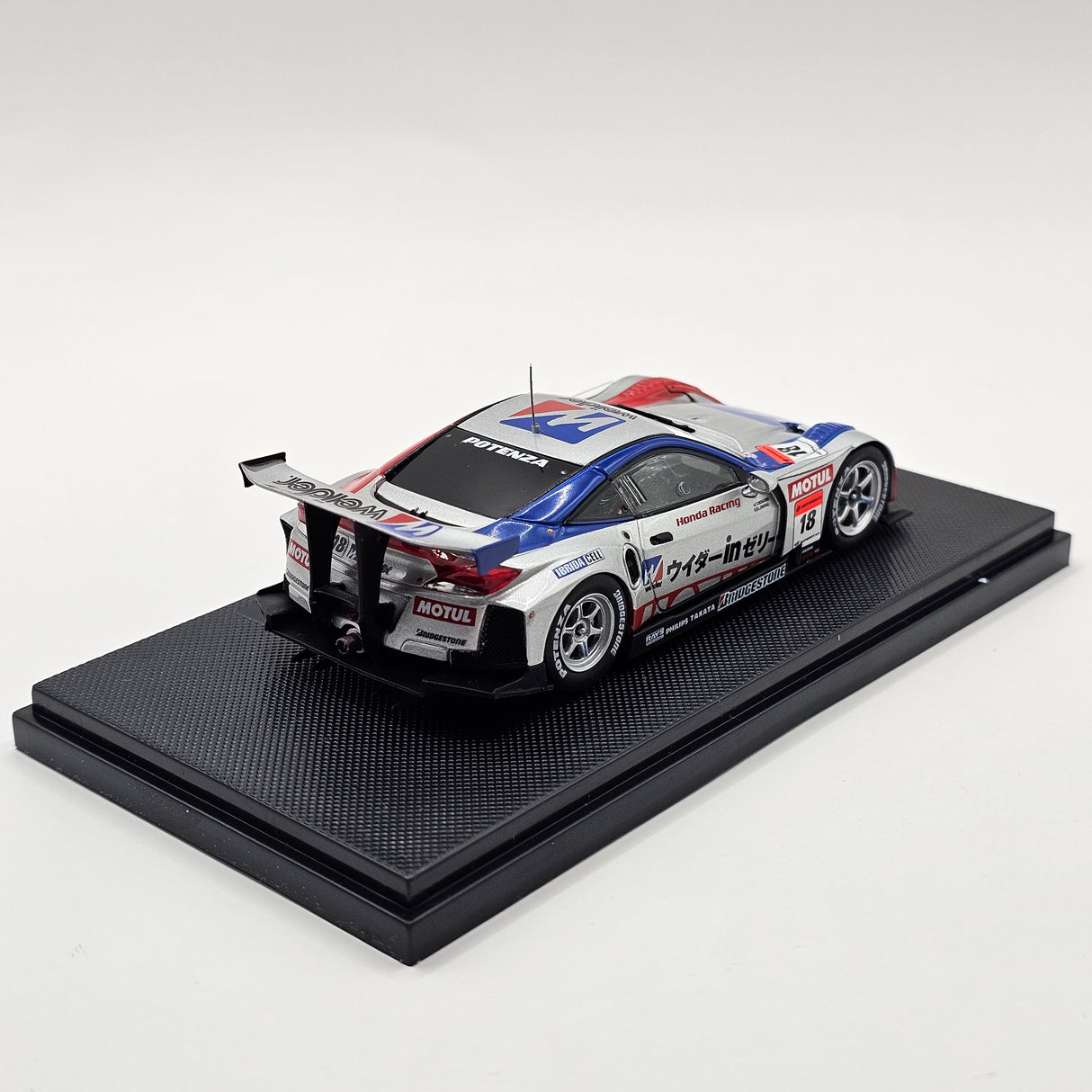 EBBRO Honda HSV-010 #18 Weider Honda Racing Super GT 2010 Champions 1/43 Scale