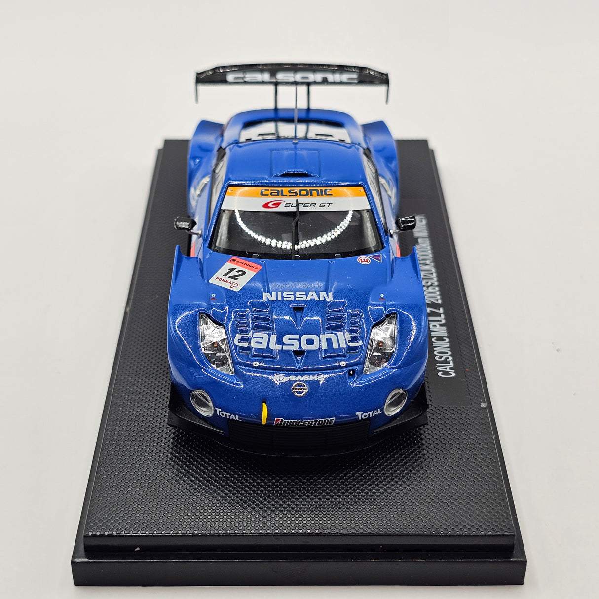 EBBRO Nissan Z #12 Calsonic Team Impul Super GT GT500 2006 1000KM Suzuka Winner 1/43 Scale