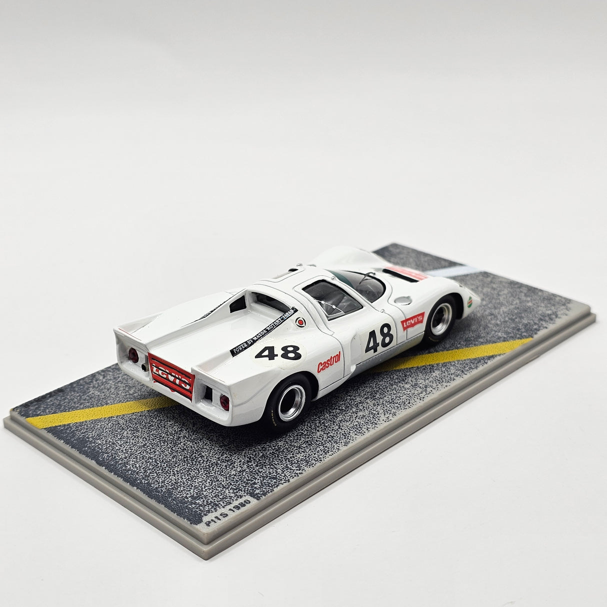 Spark Chevron B16 #48 Levi's Racing Le Mans 24Hrs 1970 Rotary History 1/43 Scale