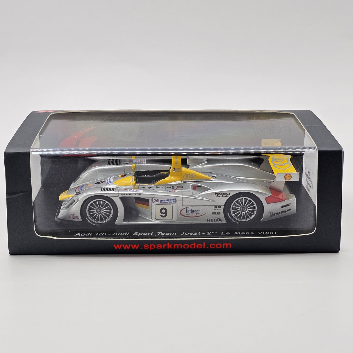 Spark Audi R8 LMP900 #9 Audi Sport Team Joest 24Hrs Le Mans 2000 1/43 Scale S3698