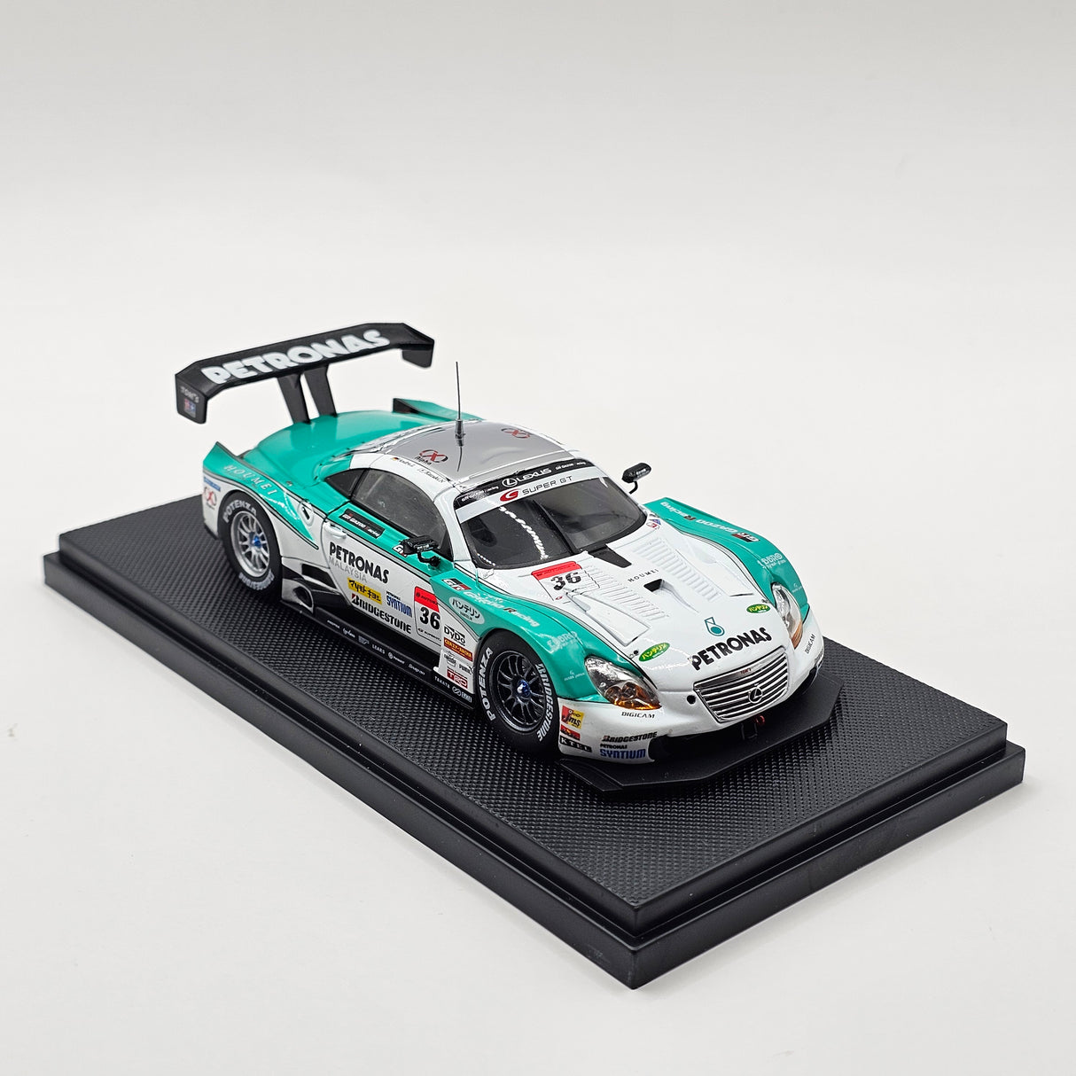 EBBRO Lexus SC430 #36 Petronas TOM'S Super GT 2011 GT500 1/43 Scale