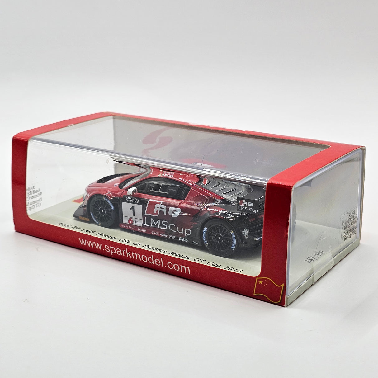 Spark Audi R8 LMS #1 Edoardo Mortara Winner City of Dreams Macau GT Cup 2013 1/43 Scale