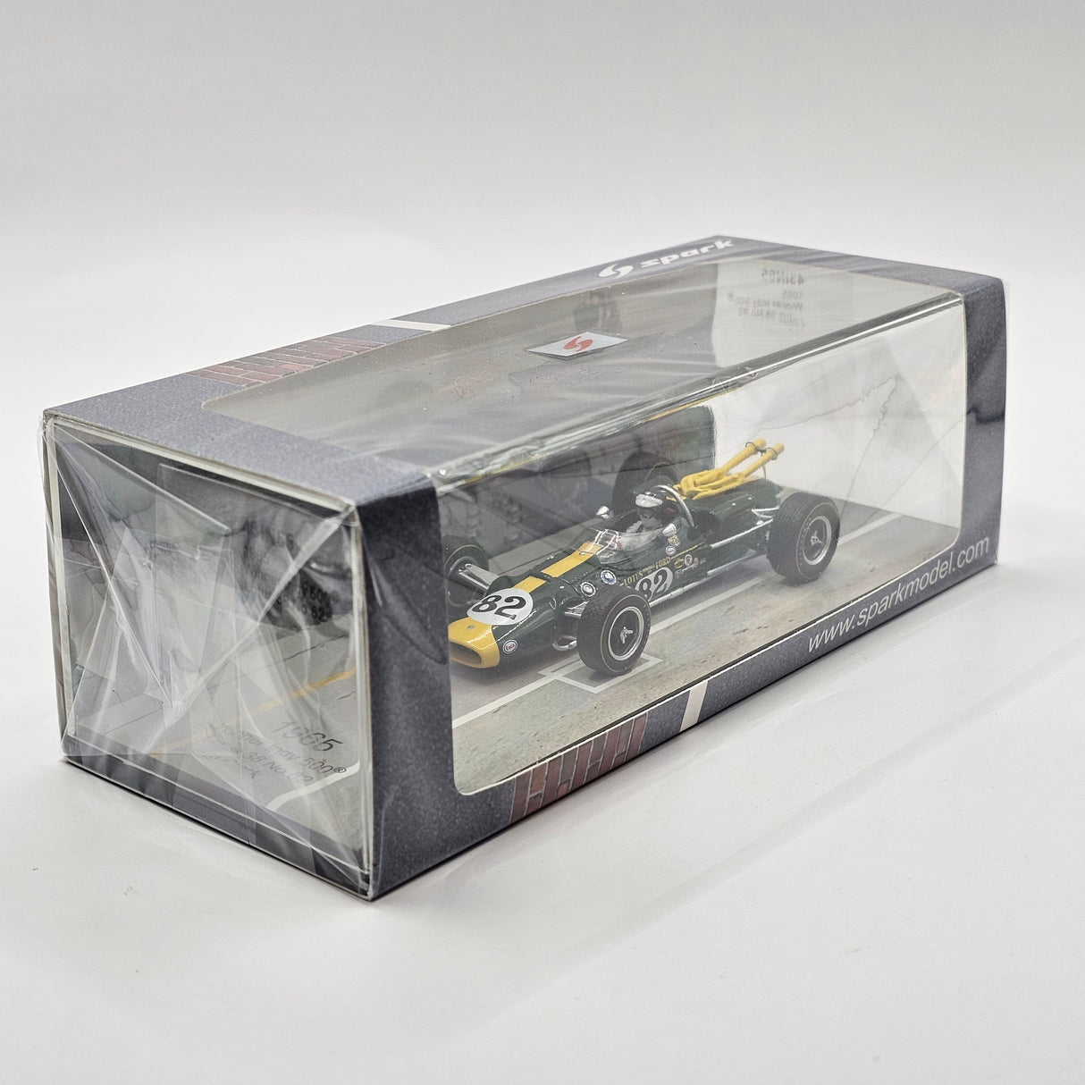 Spark Lotus 38 #82 Jim Clark Indianapolis 500 Winner 1965 1/43 Scale 43IN65