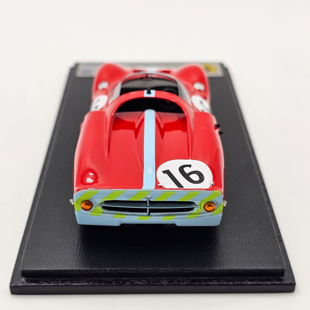 Looksmart Ferrari 365 P2 #16 Maranello Concessionaires 24Hrs Le Mans 1966 1/43 Scale