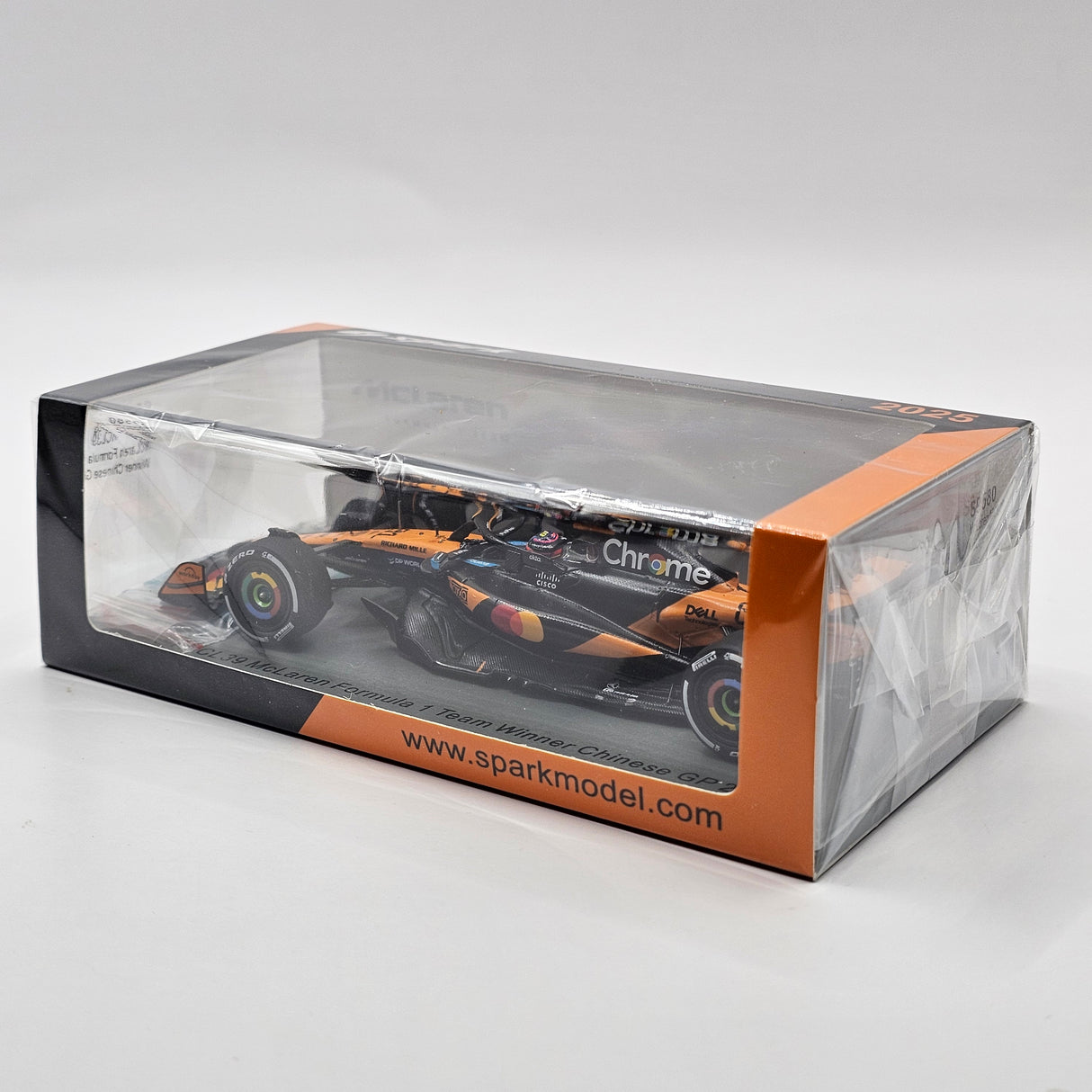 Spark McLaren MCL39 #81 Oscar Piastri Winner Chinese GP 2025 1/43 Scale S9580