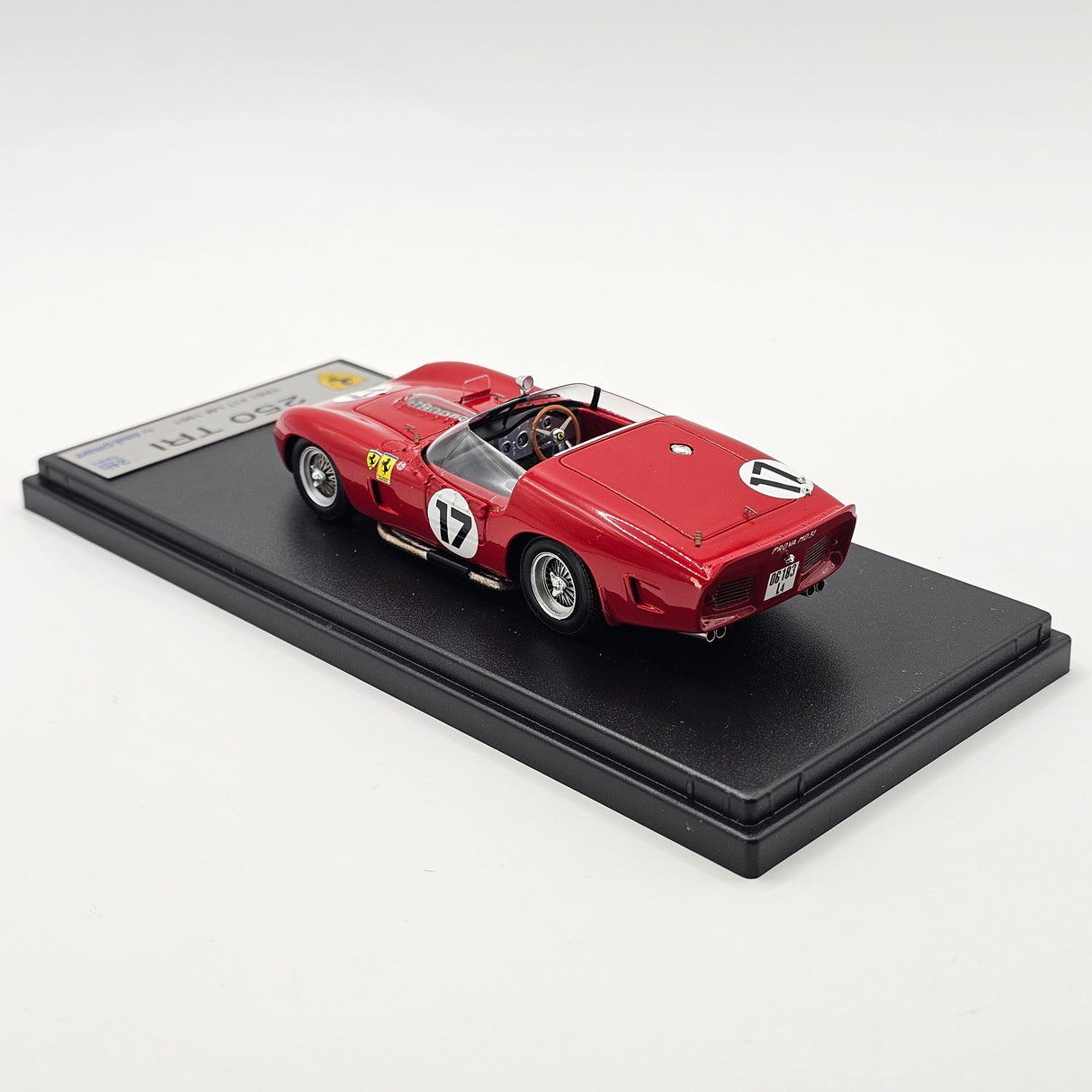 Looksmart Ferrari 250 TRI/61 #17 North American Racing Team 24Hrs Le Mans 1961 1/43 Scale