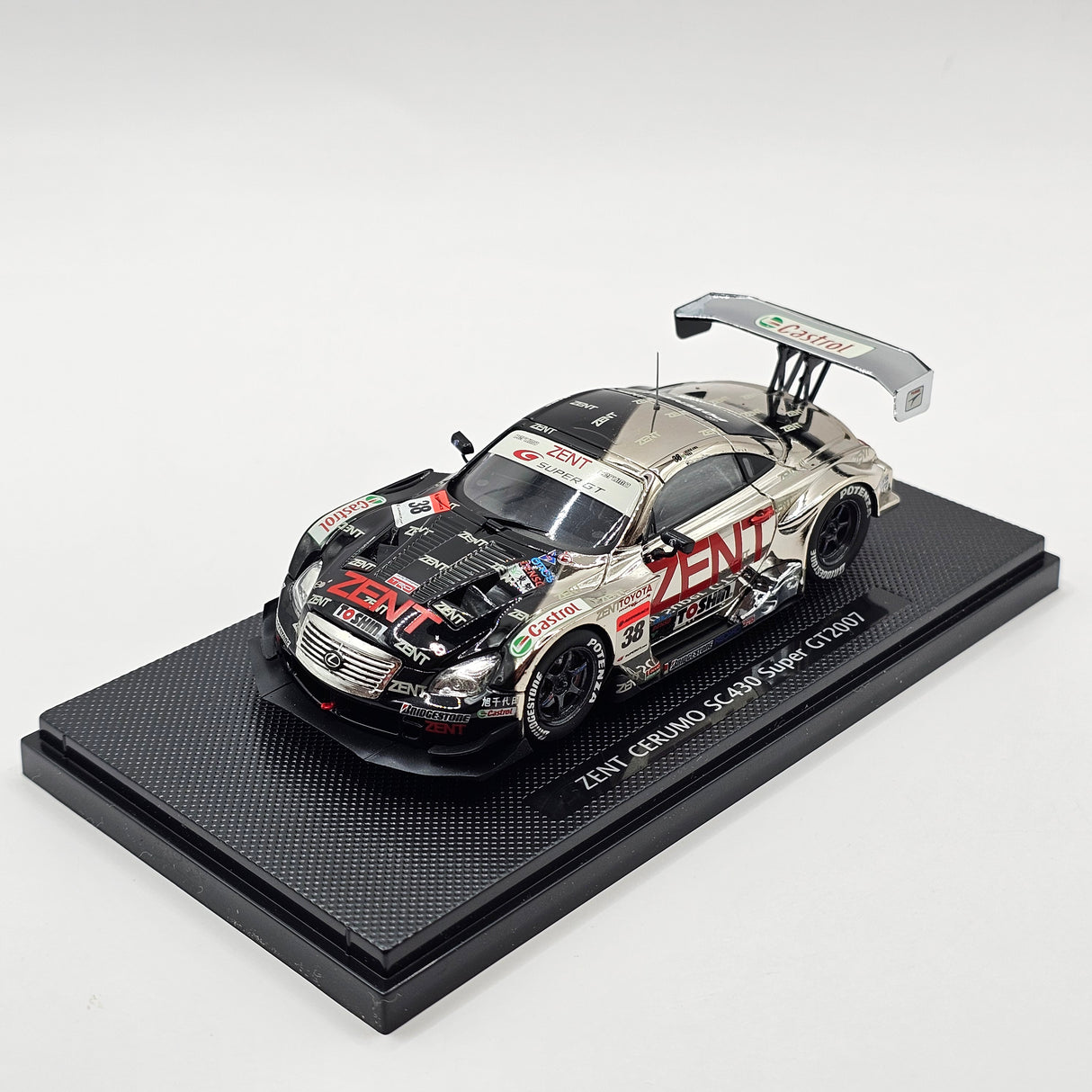 EBBRO Lexus SC430 #38 ZENT Toyota Team Cerumo Super GT GT500 2007 1/43 Scale