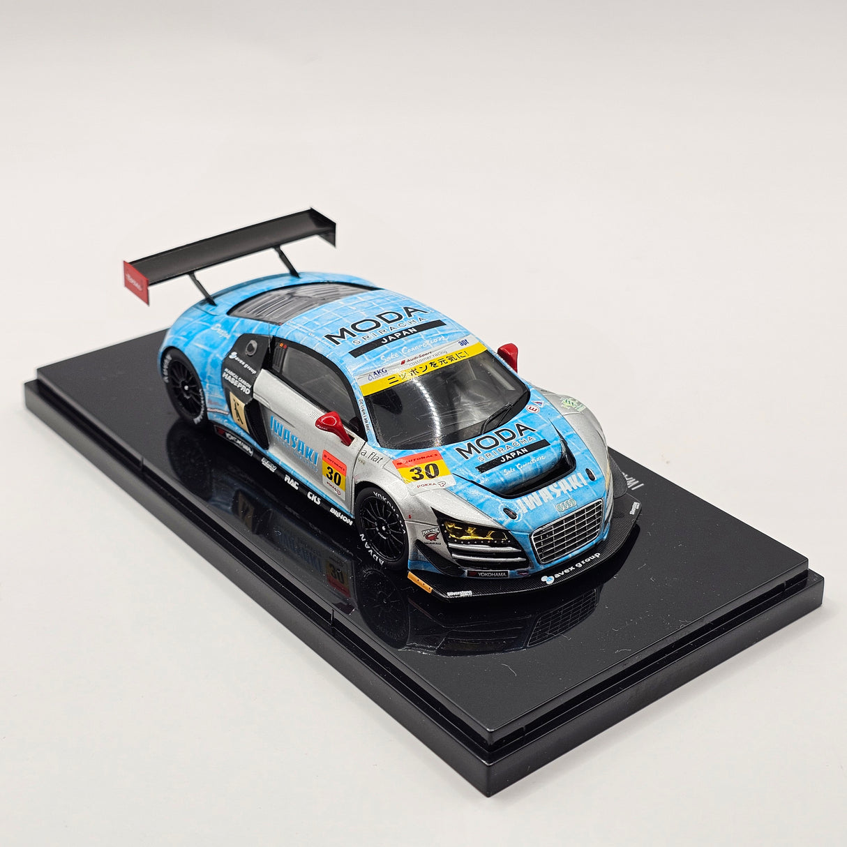 EBBRO Audi R8 #30 Team apr Super GT GT300 2012 1/43 Scale