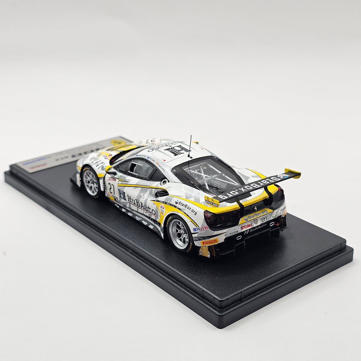 Looksmart Ferrari 488 GT3 #27 HubAuto Corsa Winner 8Hrs California 2019 1/43 Scale