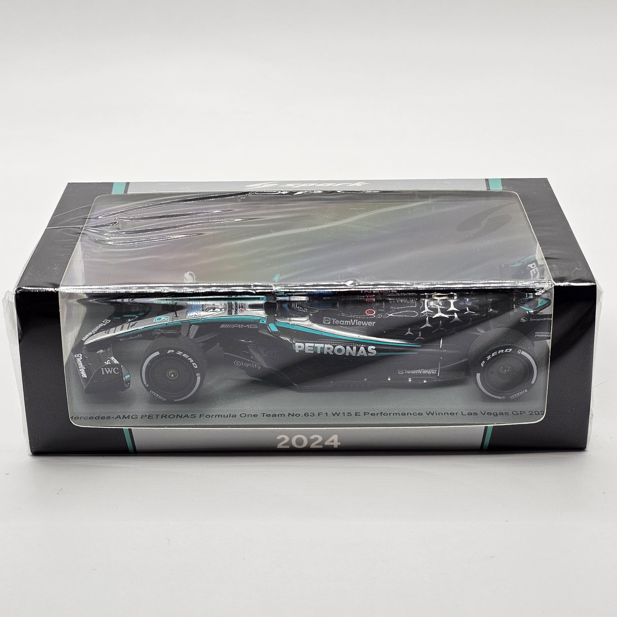 Spark Mercedes-AMG F1 W15 #63 George Russell Winner Las Vegas F1 GP 2024 1/43 Scale