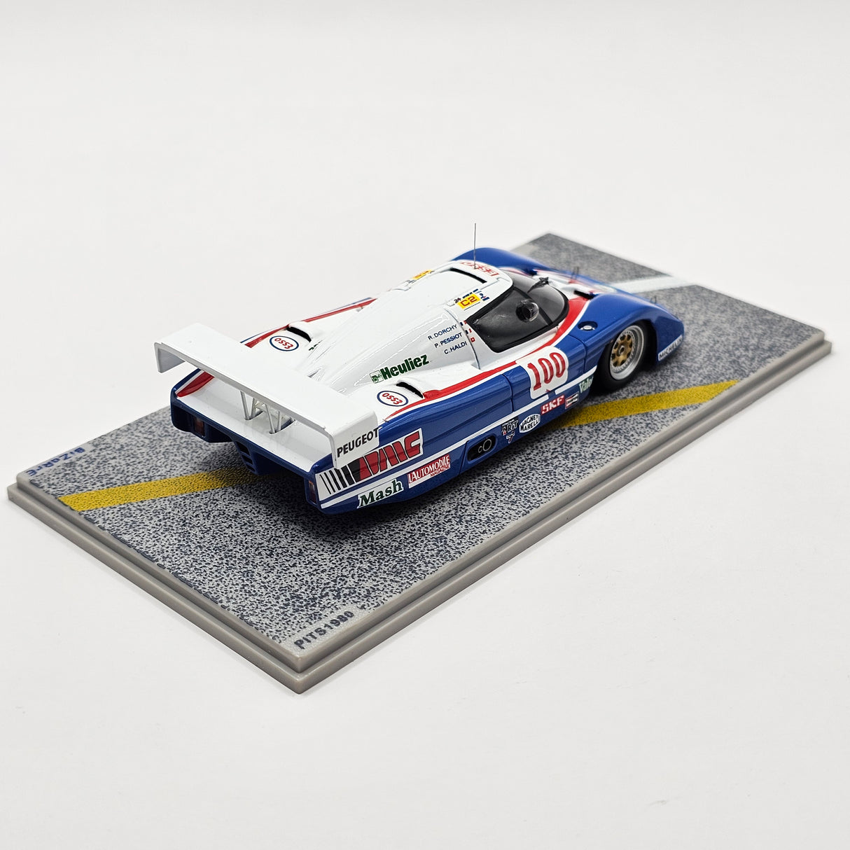Spark Bizarre Peugeot P85 Turbo #100 Le Mans 1986 1/43 Scale BZ391