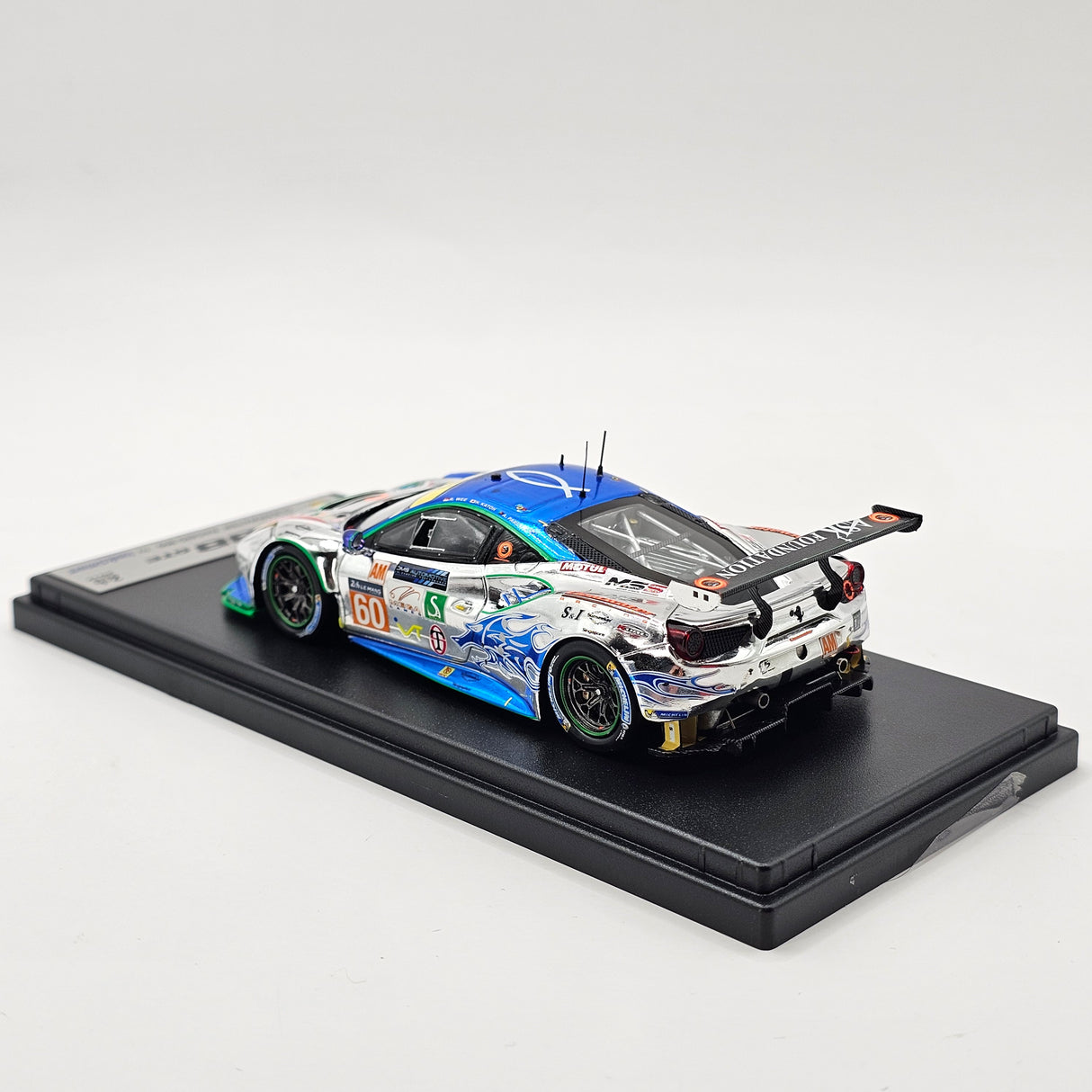 Looksmart Ferrari 488 GTE #60 Clearwater Racing 24Hrs Le Mans 2017 1/43 Scale
