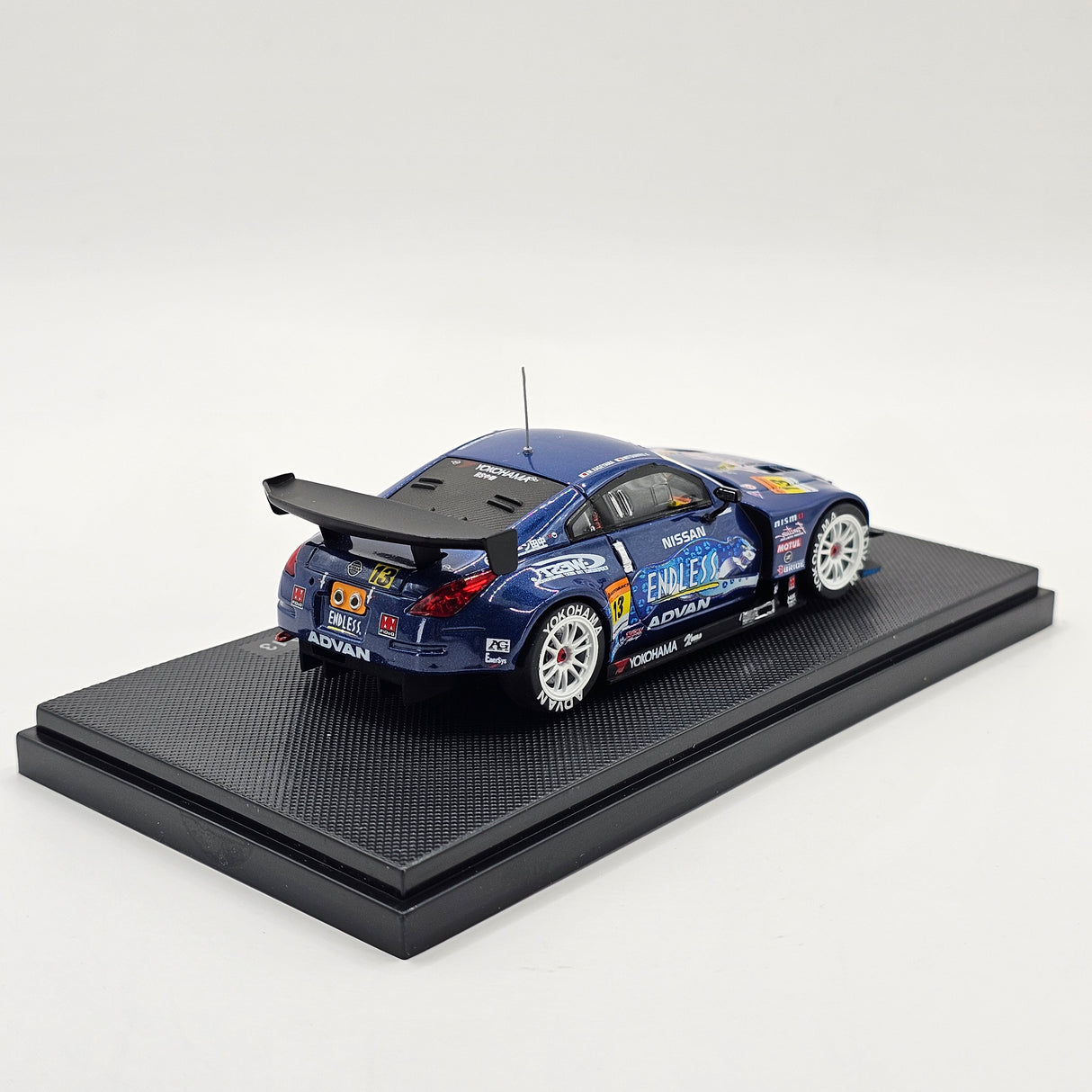 EBBRO Nissan Fairlady Z #13 Endless Sports Super GT GT300 2005 1/43 Scale