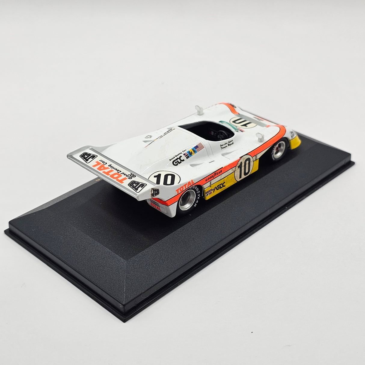 IXO Mirage GR8 #10 Grand Touring Cars Inc Le Mans 1976 1/43 Scale LMC063